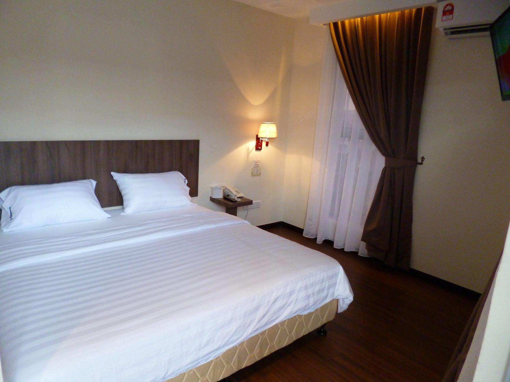 9 Square Hotel - Bangi Esterno foto